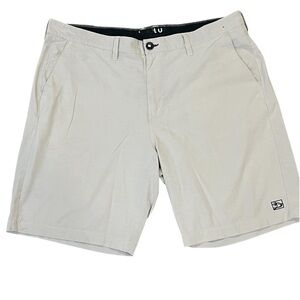 HONOLULU shorts beige cream size 38 excellent pre owned condition.